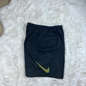 Nike basketball short